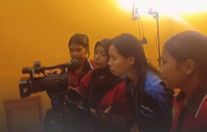 Praktik Produksi Studio Broadcasting