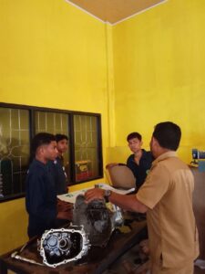 Mengasah Keahlian di Bengkel: Langkah Awal Menuju Mekanik Profesional